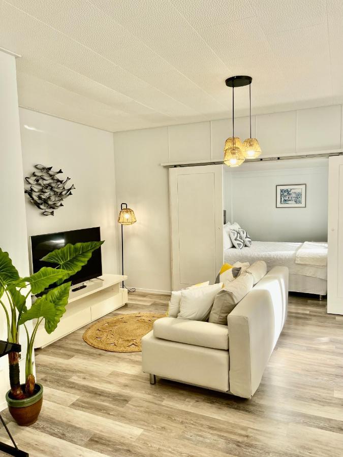 Tiaki Guesthouse - Cozy Modern Studio - 5Min Drive From The Beach And Punaauia Center 외부 사진